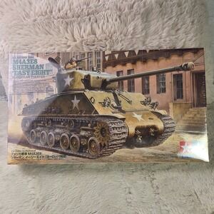 Tamiya 1/35 M4A3E8 Sherman Easy Eight Tank Model Kit 35346 European Theater NEW